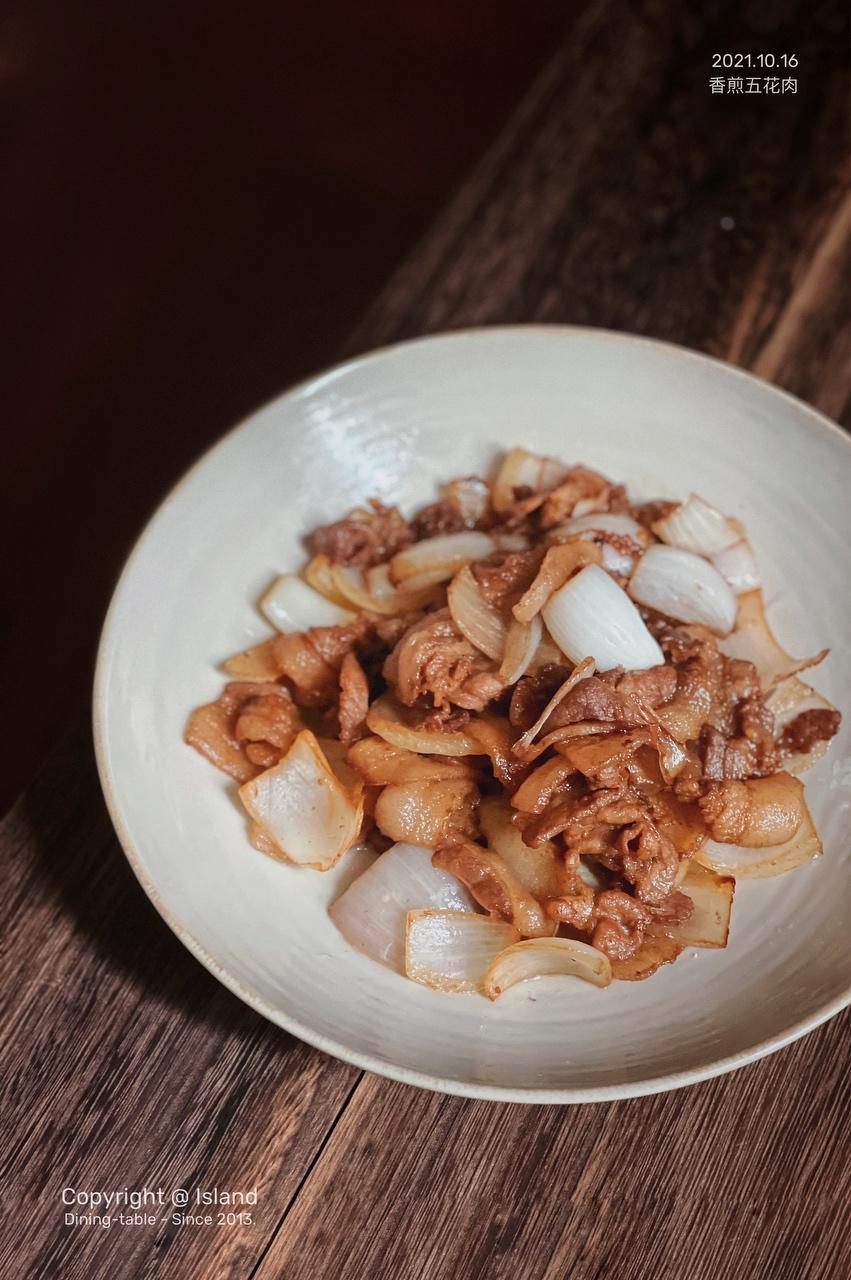 洋葱香煎五花肉的做法