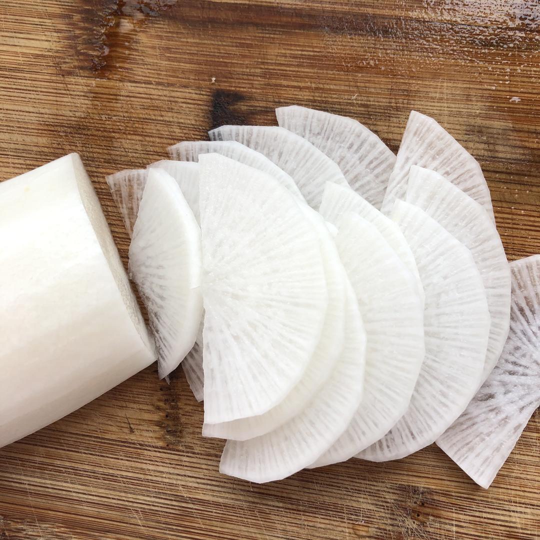 【韩式萝卜片的做法步骤图,韩式萝卜片怎么做好吃】你的小小机器猫_下