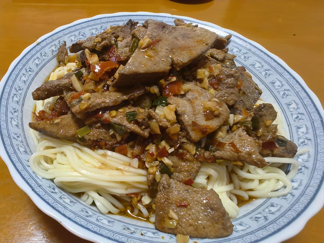 午餐•2025年12月9日