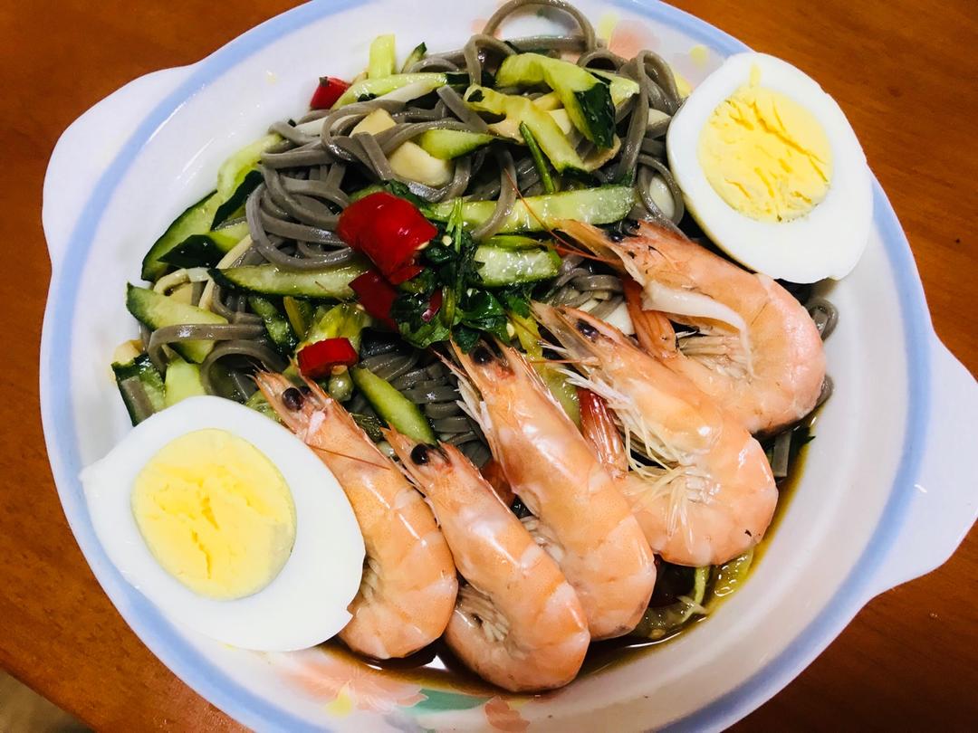 酸辣荞麦面
