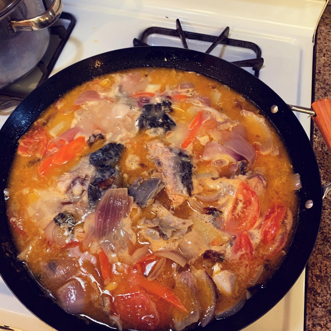 番茄🍅土豆三文鱼头汤
