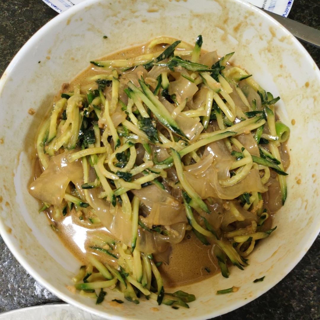 凉拌黄瓜粉皮