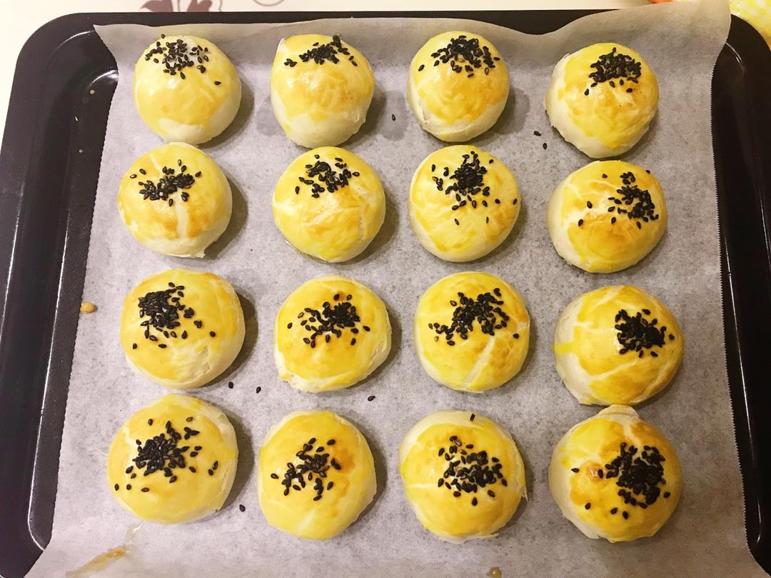 蛋黄酥