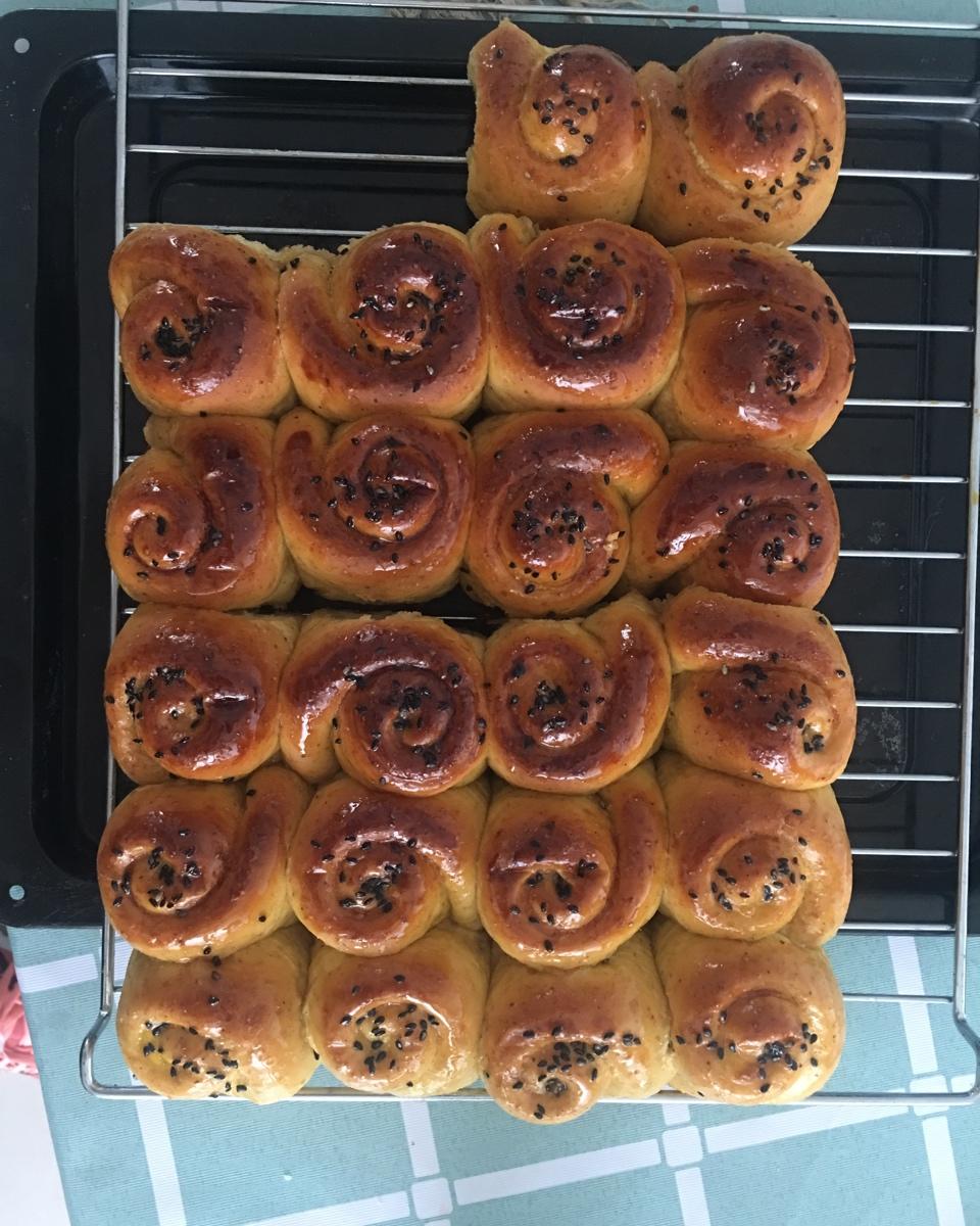 脆底蜂蜜小面包