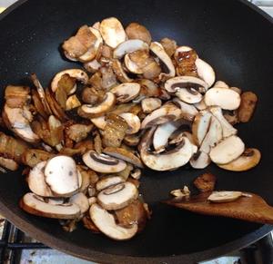 香菇西葫芦炒肉片的做法 步骤5