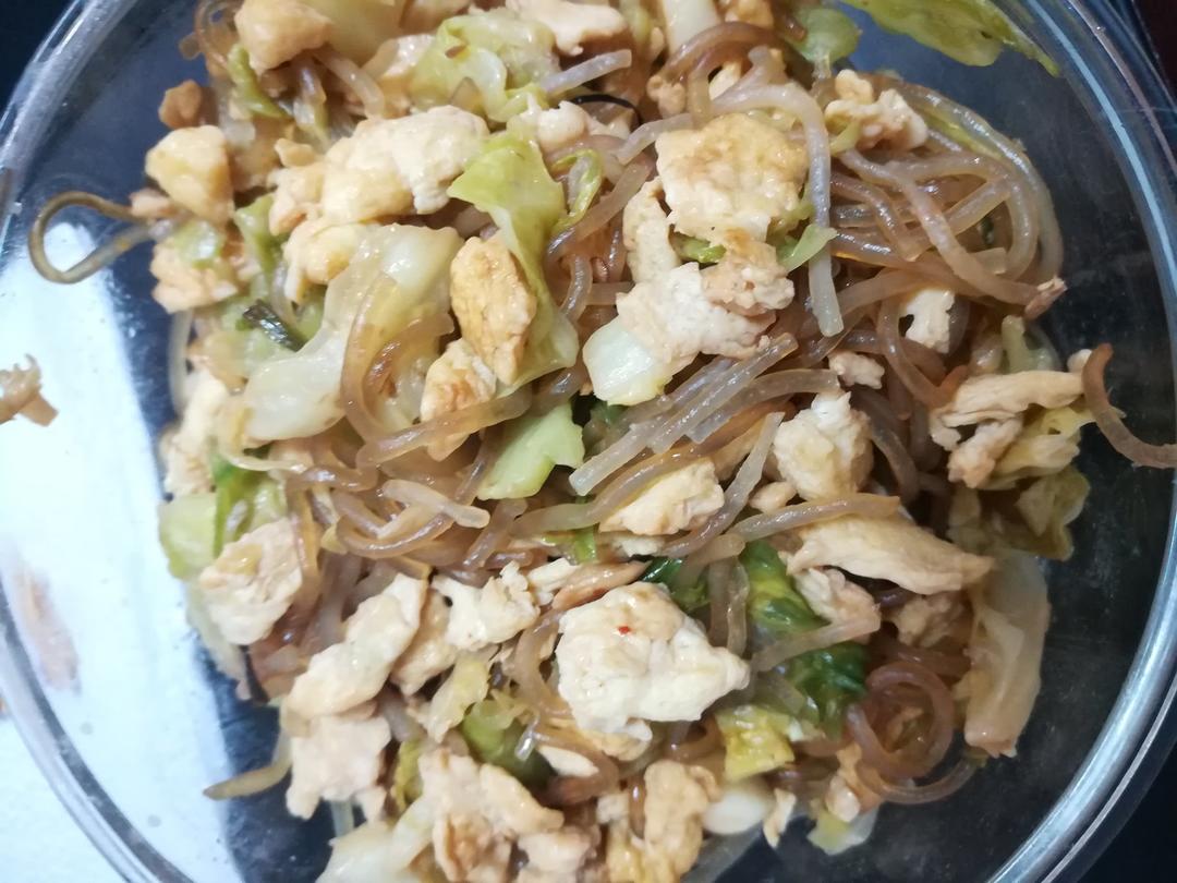 包菜粉丝炒鸡蛋