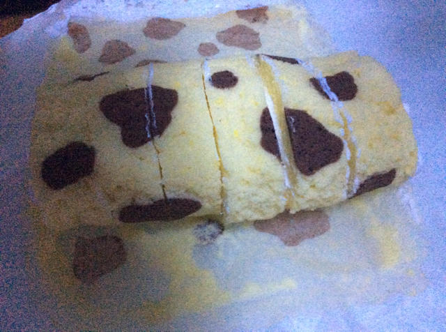 奶牛蛋糕卷+长颈鹿蛋糕卷