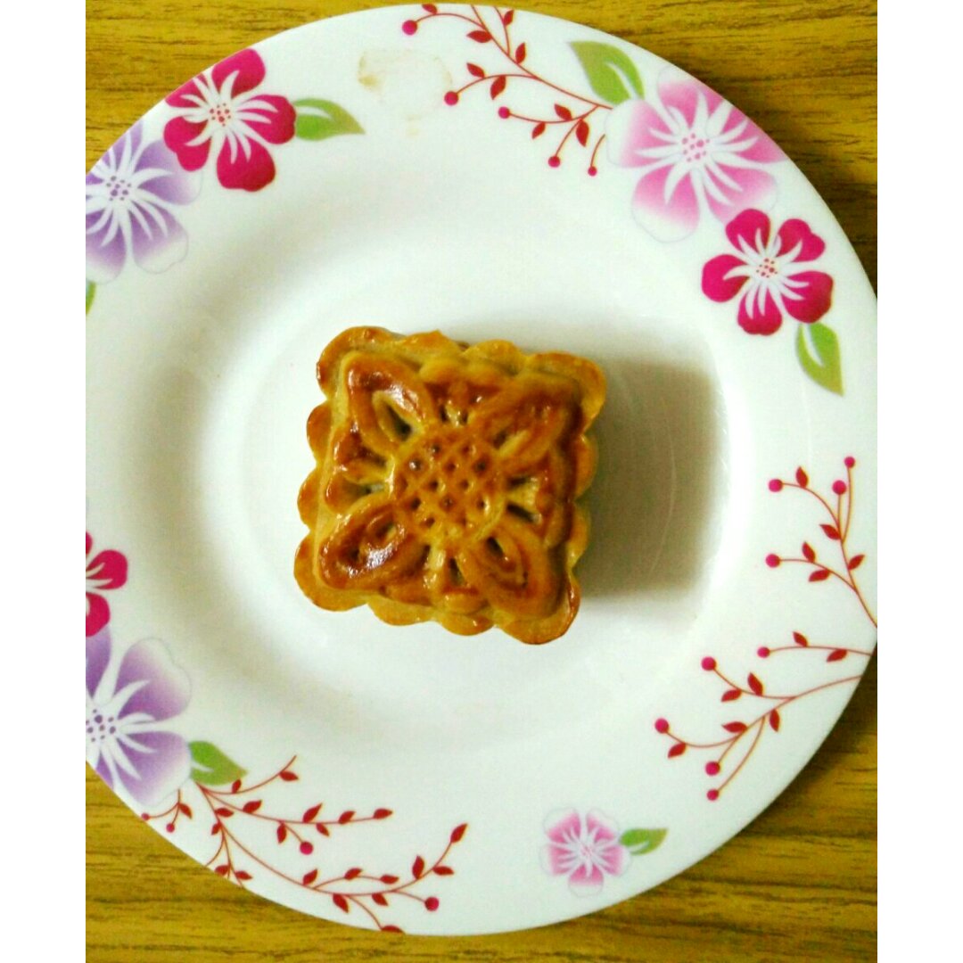 广式月饼——蛋黄莲蓉月饼