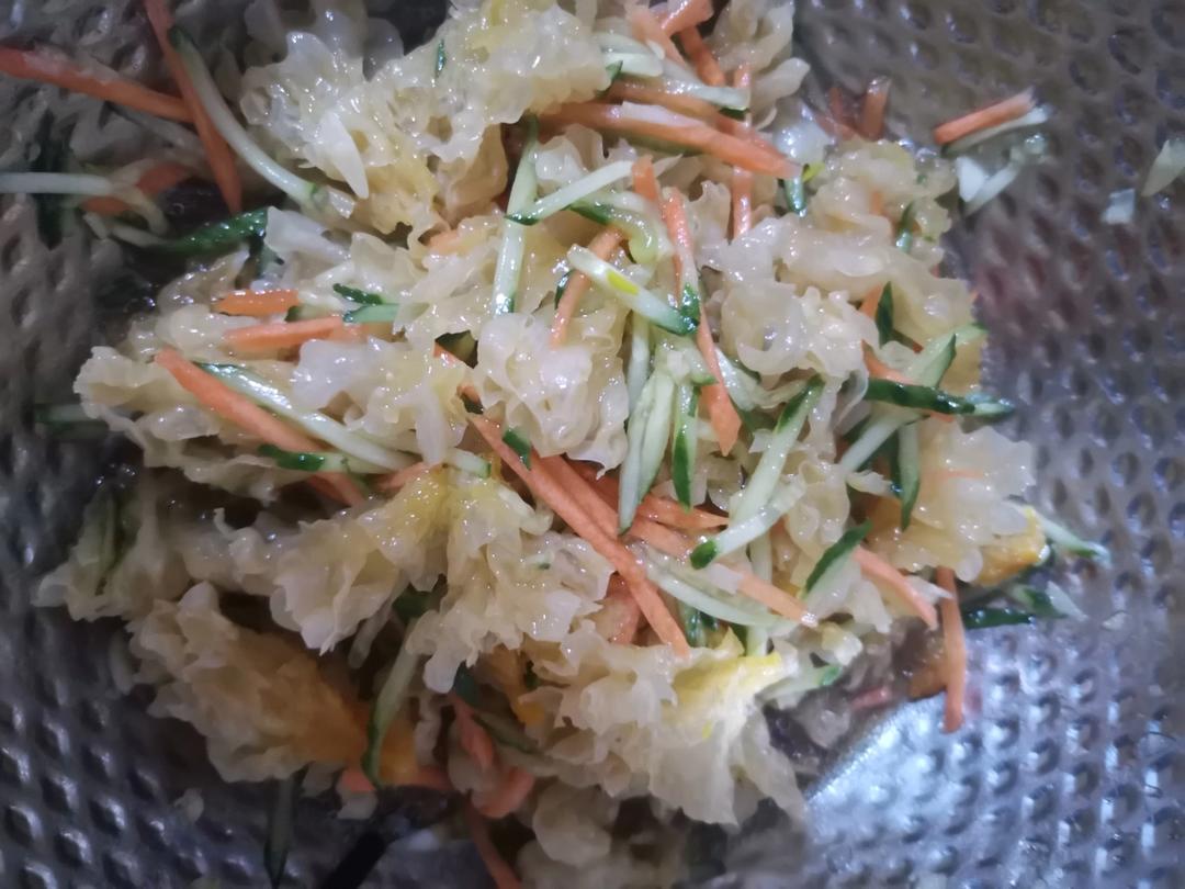 超级简单的凉拌银耳