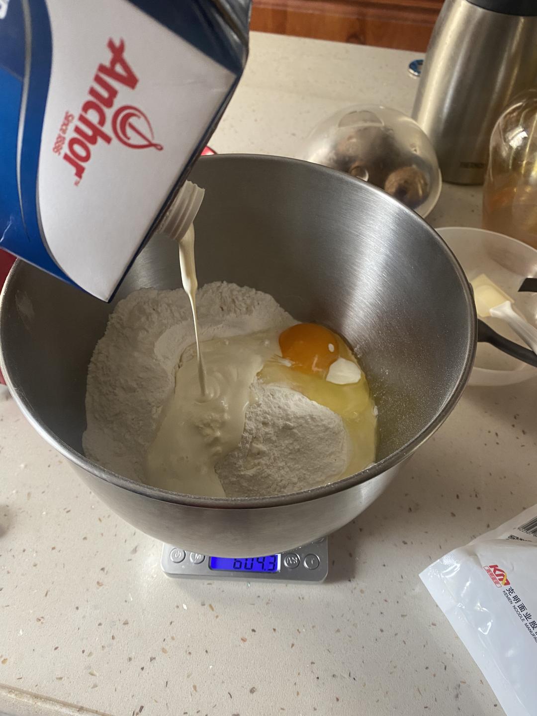 纯奶手撕吐司的做法 步骤1