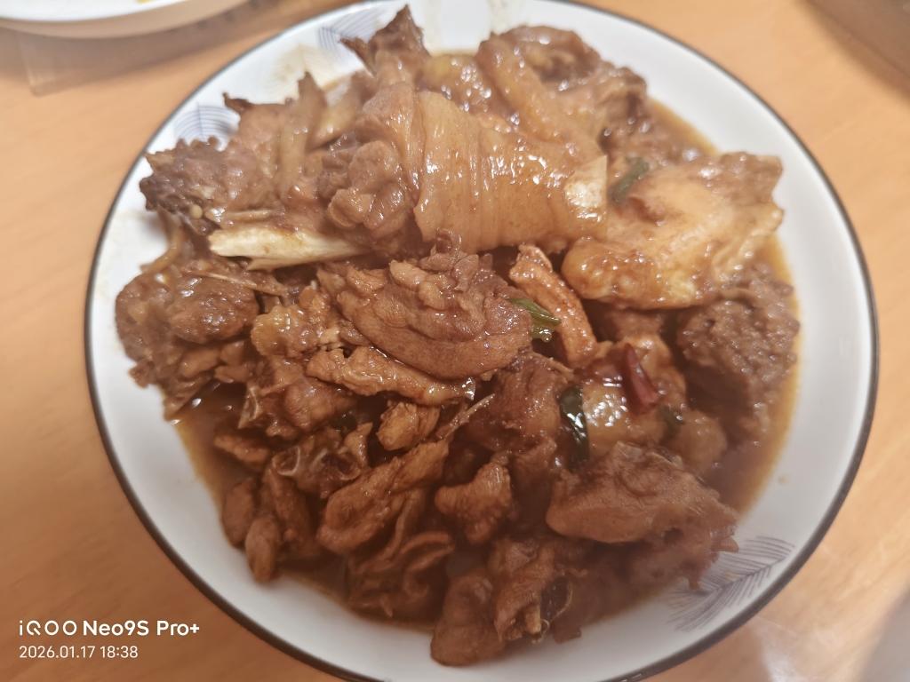 跟风做的，绝了绝了，这个葱烧鸡香S了