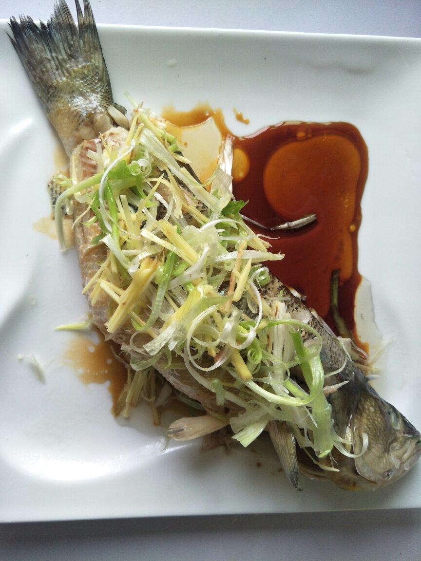 清蒸鲈鱼