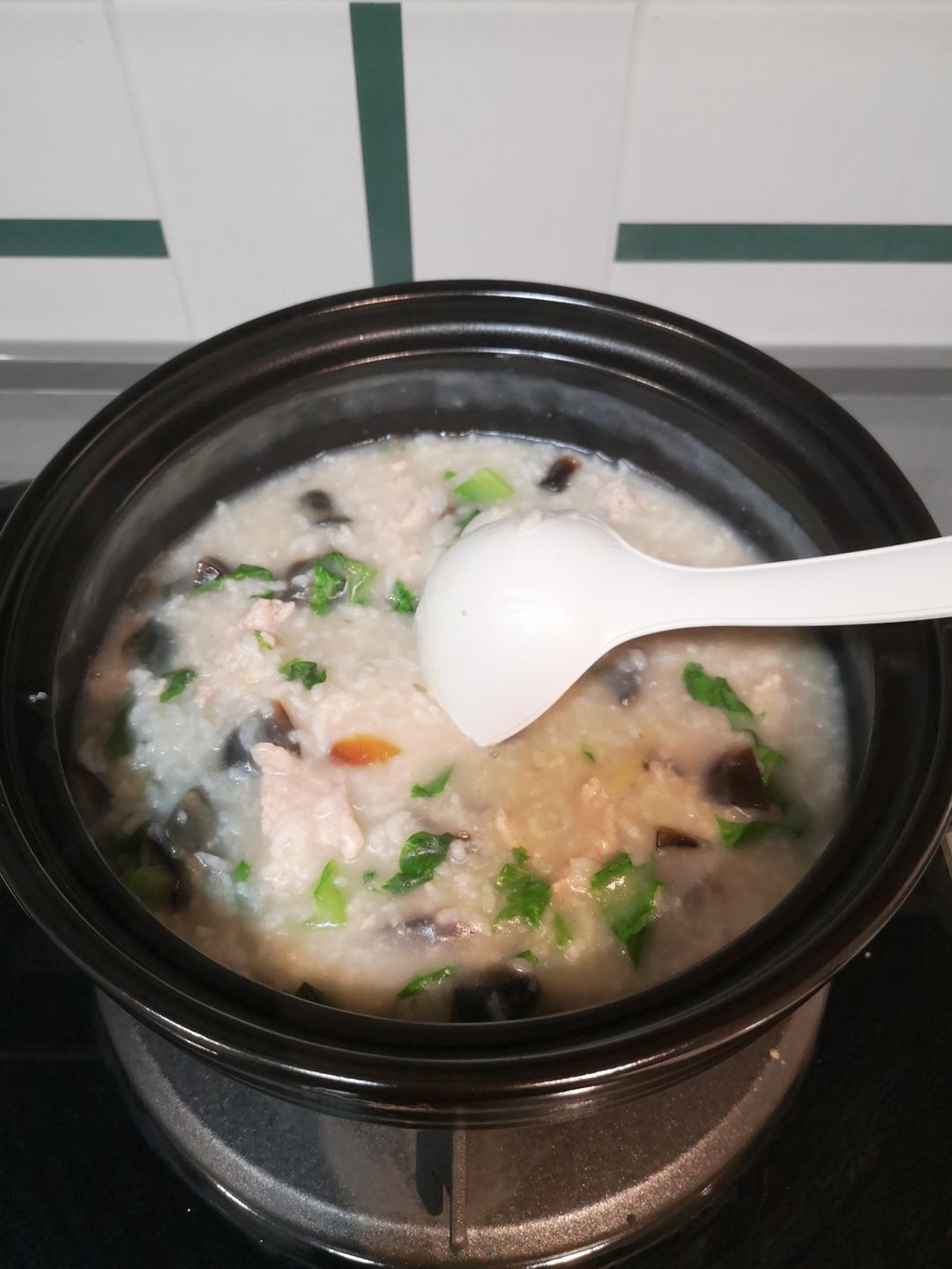 十五分钟快手之香滑皮蛋瘦肉粥(附五分钟电饭煲电压力锅更快捷方法)