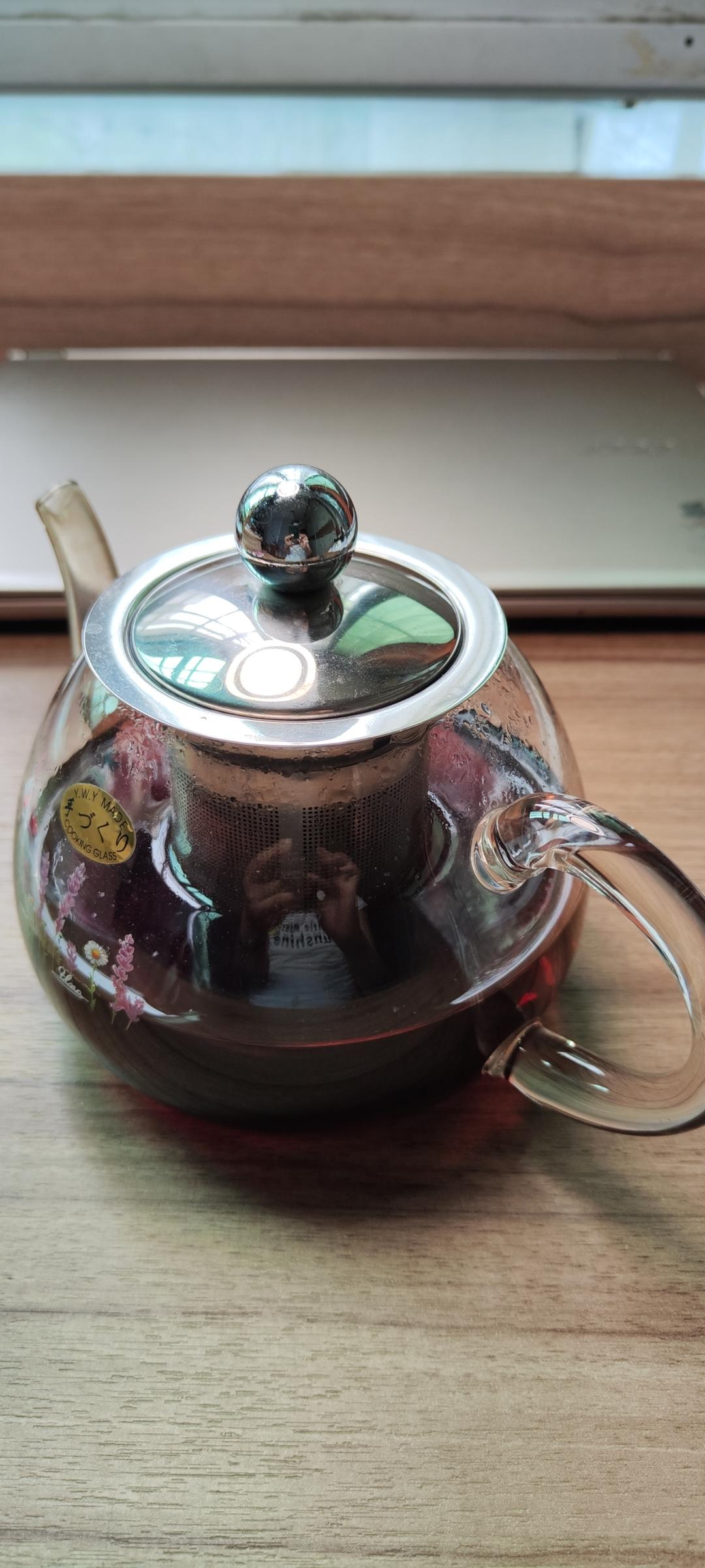 玫瑰花菊花桑椹茶的做法