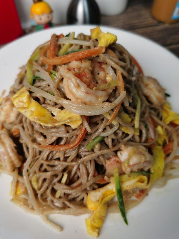 五彩元气荞麦面