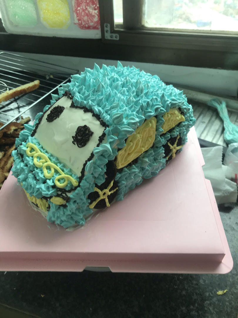 汽车生日蛋糕
