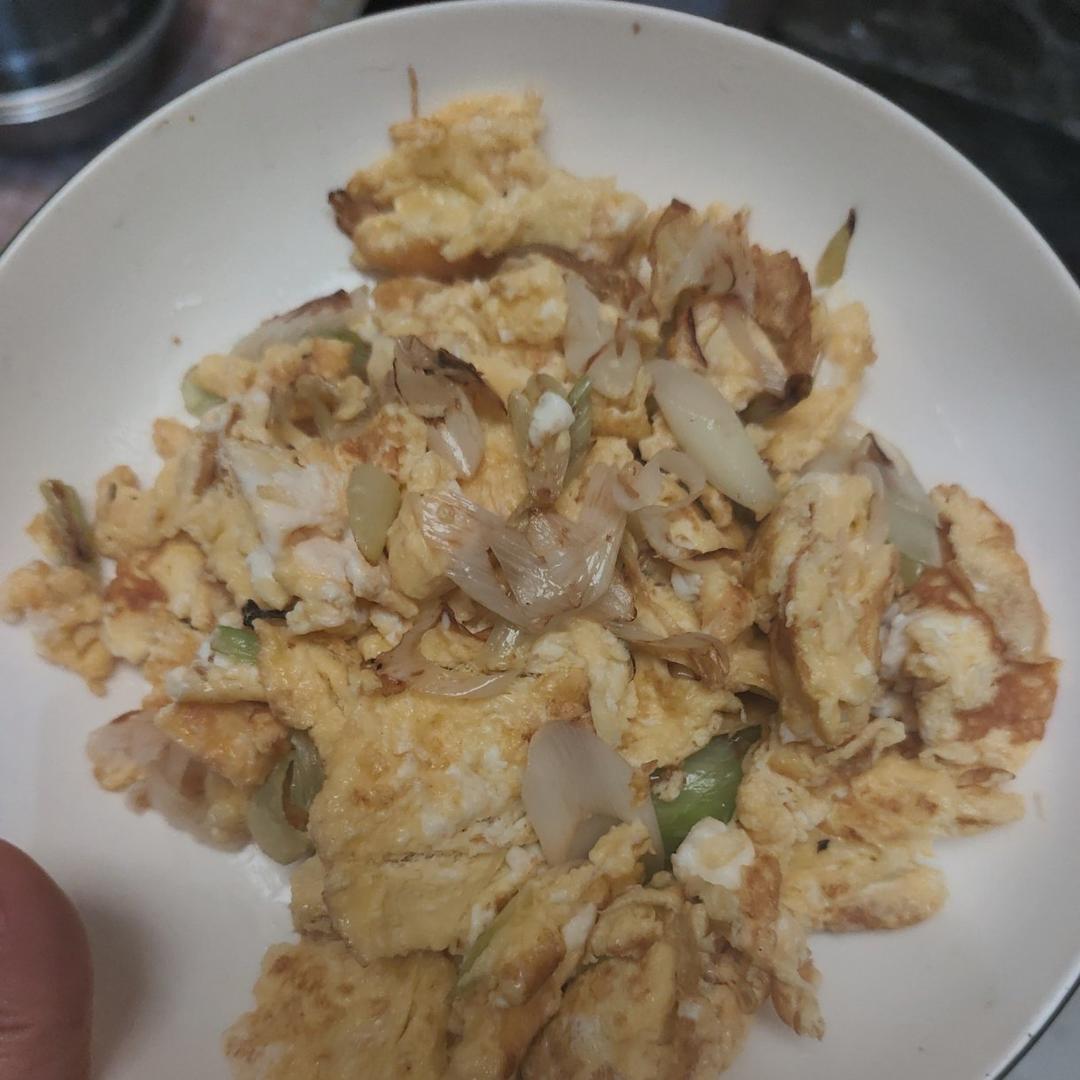 这么多年你的方法一直是错误的！来学习正确的大葱炒鸡蛋吧
