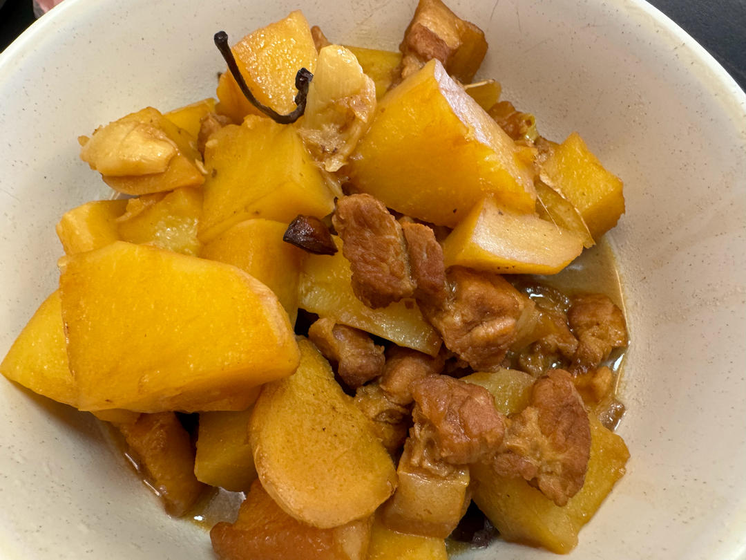 红烧肉炖土豆（丝毫不腻）