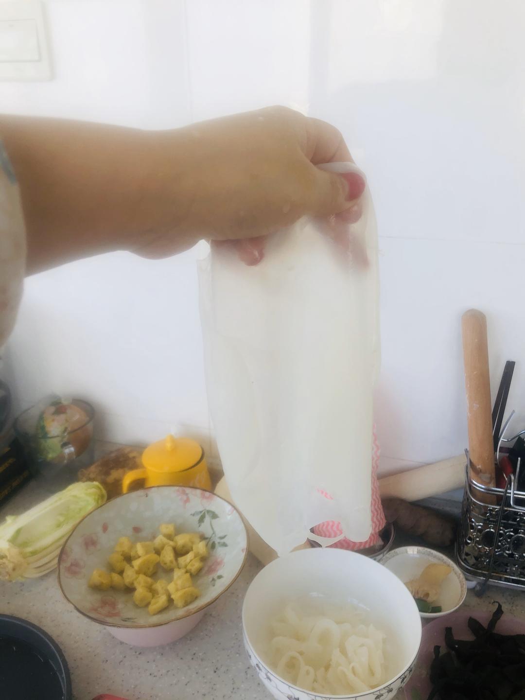 纯奶手撕吐司的做法 步骤1