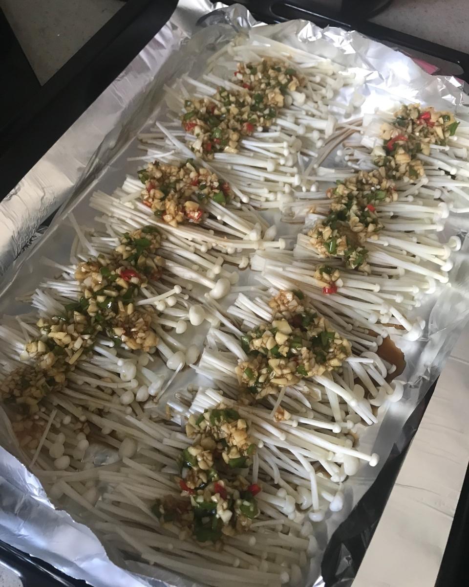 蒜蓉烤金针菇（烤箱版）