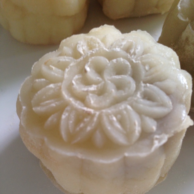 冰皮豆沙月饼