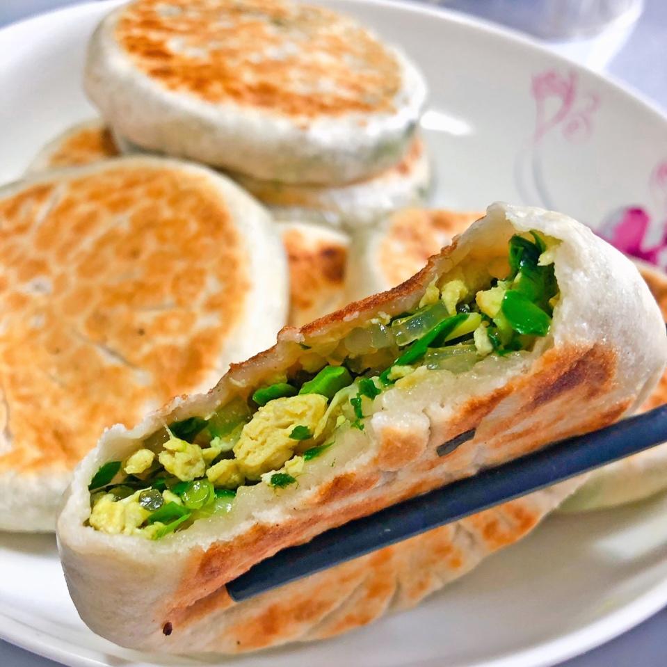 家常薄皮韭菜饼盒子