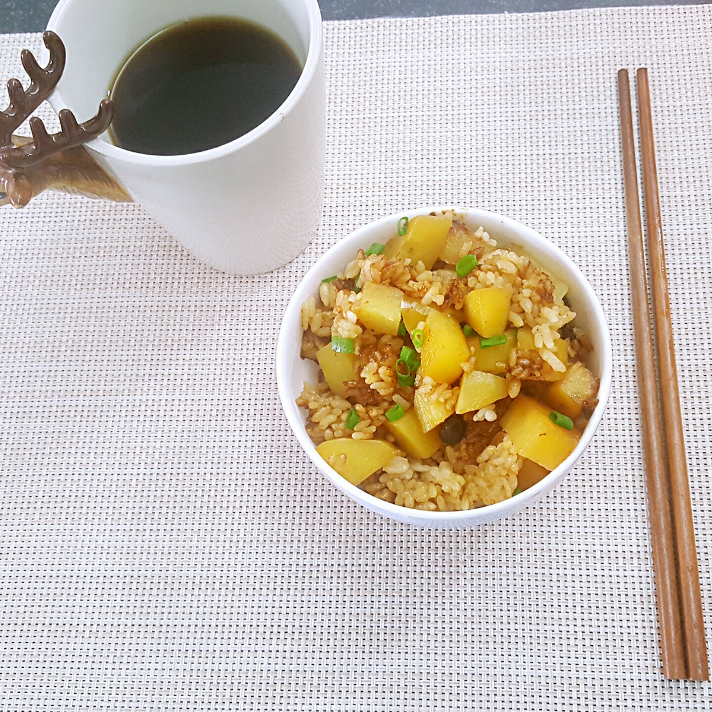 土豆焖饭（电饭锅版）