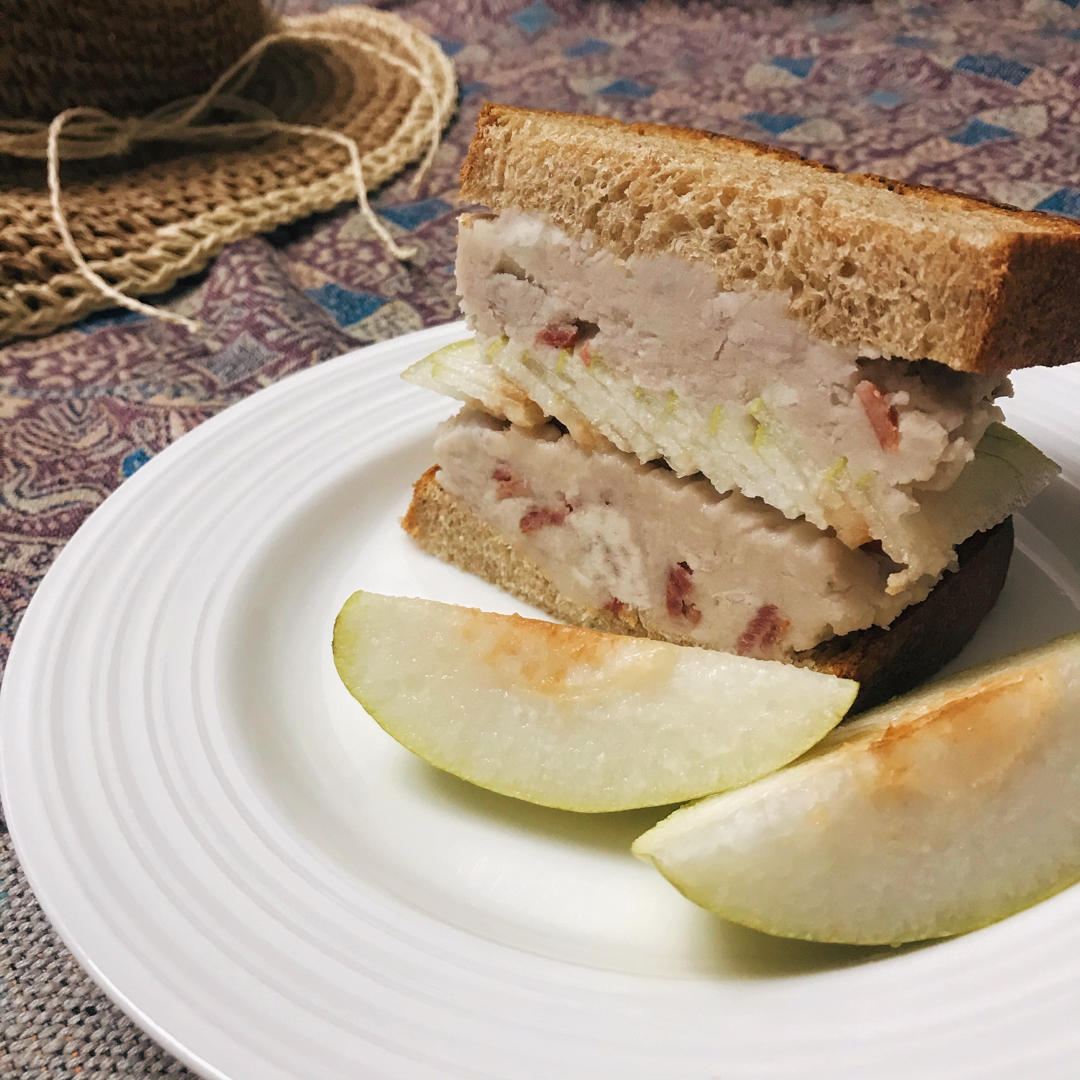 咸香芋泥肉多多啤梨三明治【健康一手握】