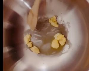 核桃葡萄干花生牛轧糖的做法 步骤8