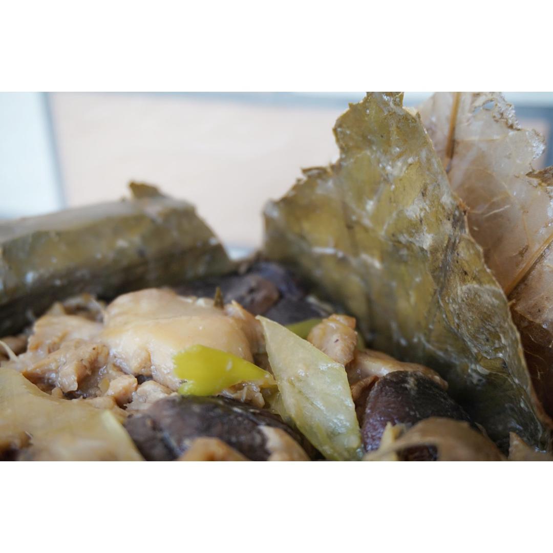 荷叶香菇蒸滑鸡