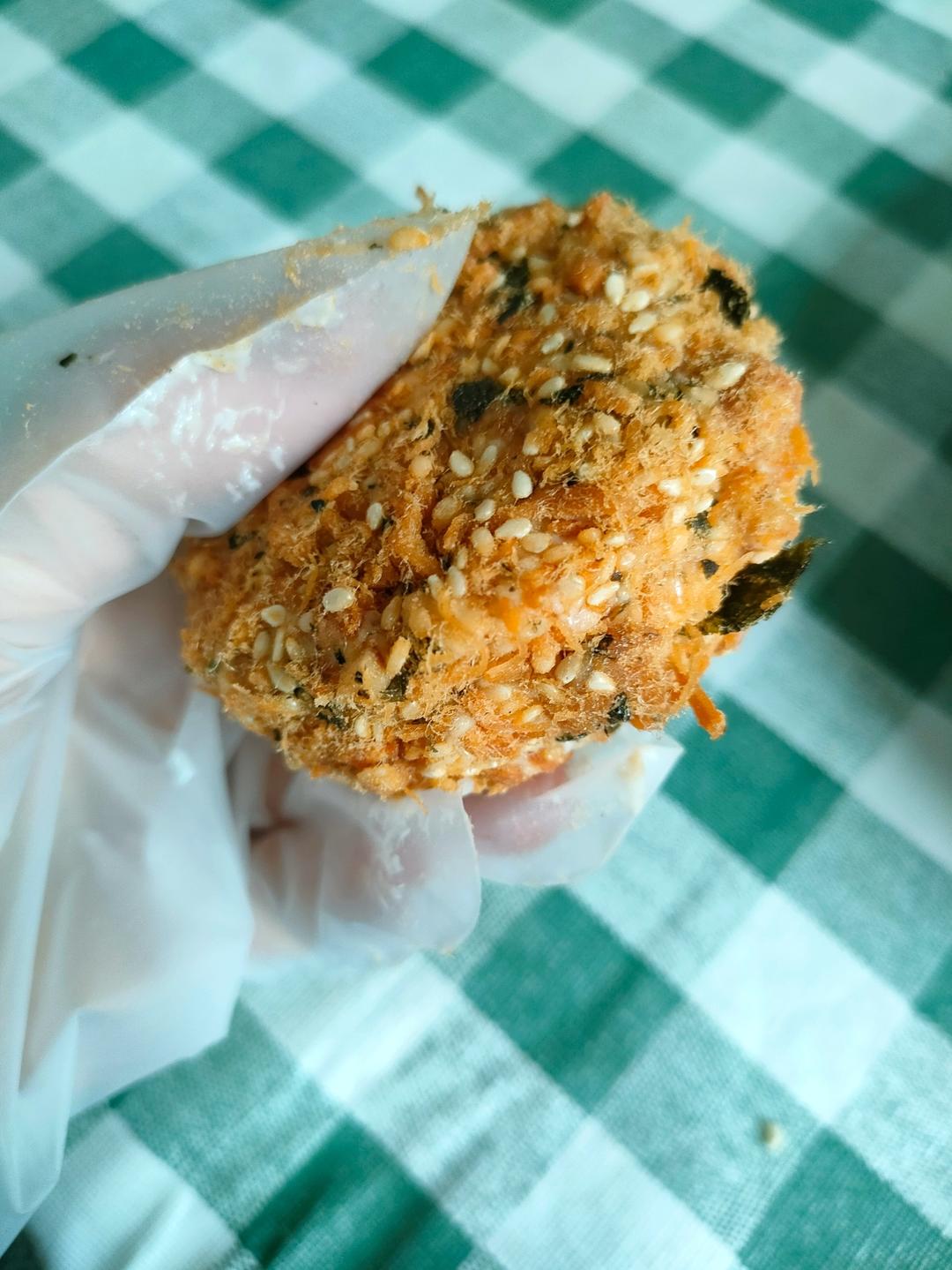 美味海苔肉松小贝