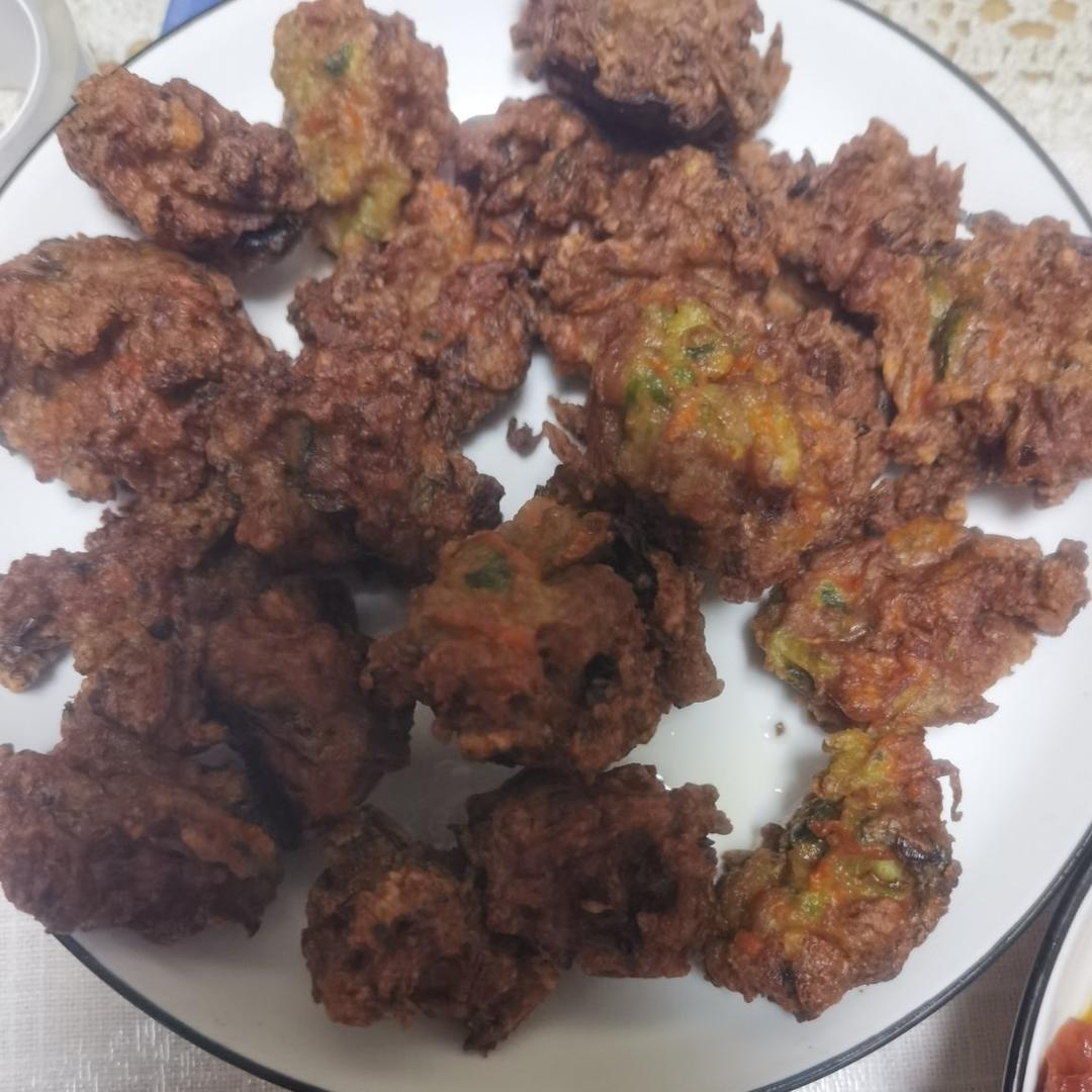 油炸萝卜丝肉丸子
