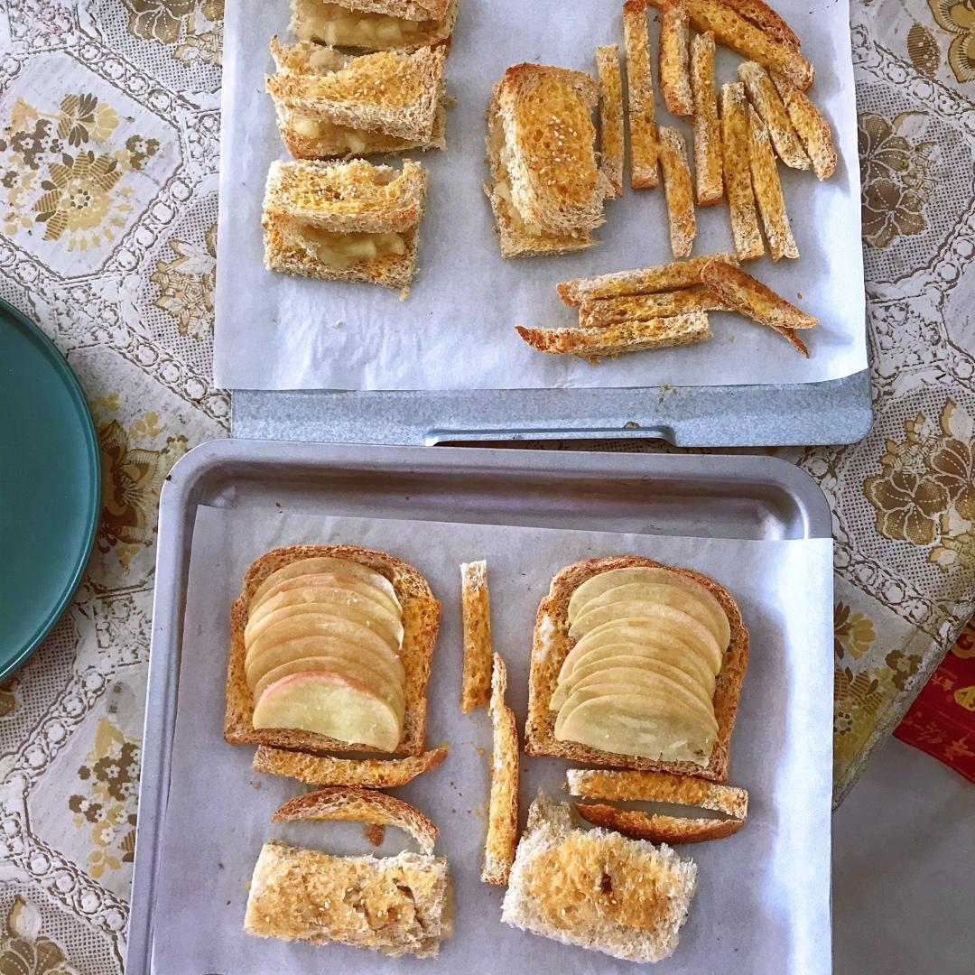 简单快手的土司面包苹果派