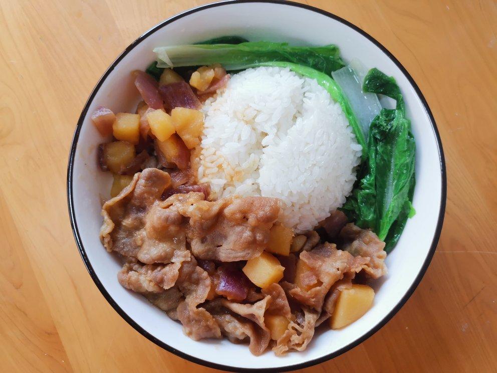 好吃到舔碗底的土豆肥牛拌饭
