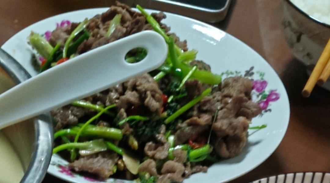 香菜牛肉