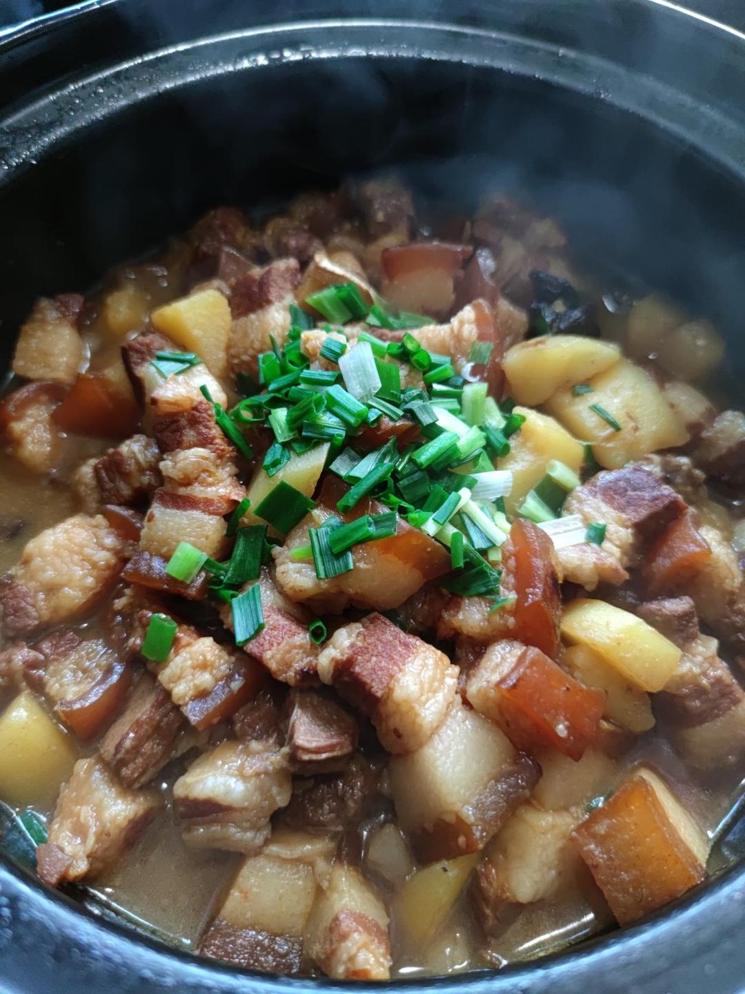 红烧肉炖土豆（丝毫不腻）
