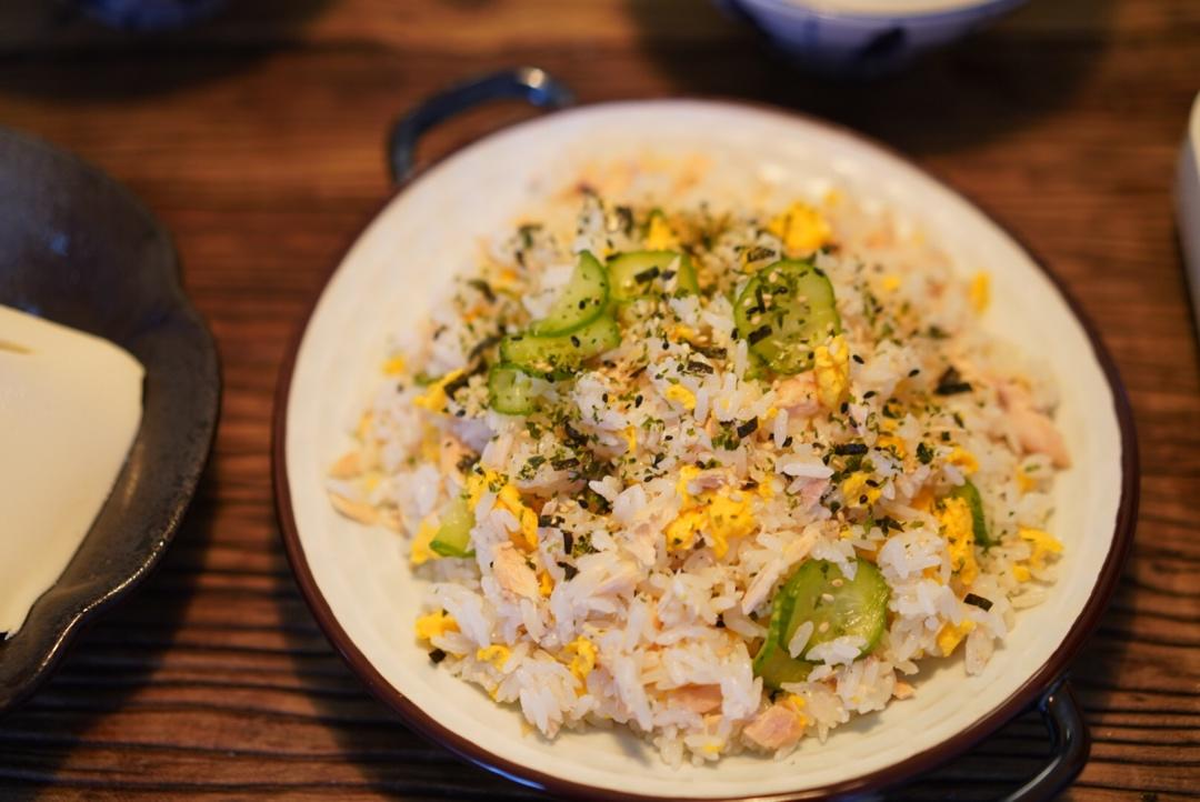 鲑鱼鸡蛋青瓜散寿司饭 昨日的美食第八集