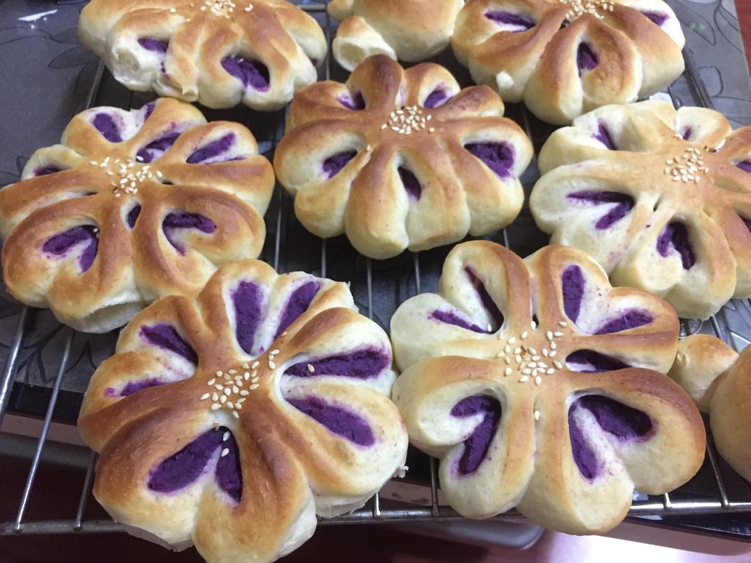 花形紫薯面包