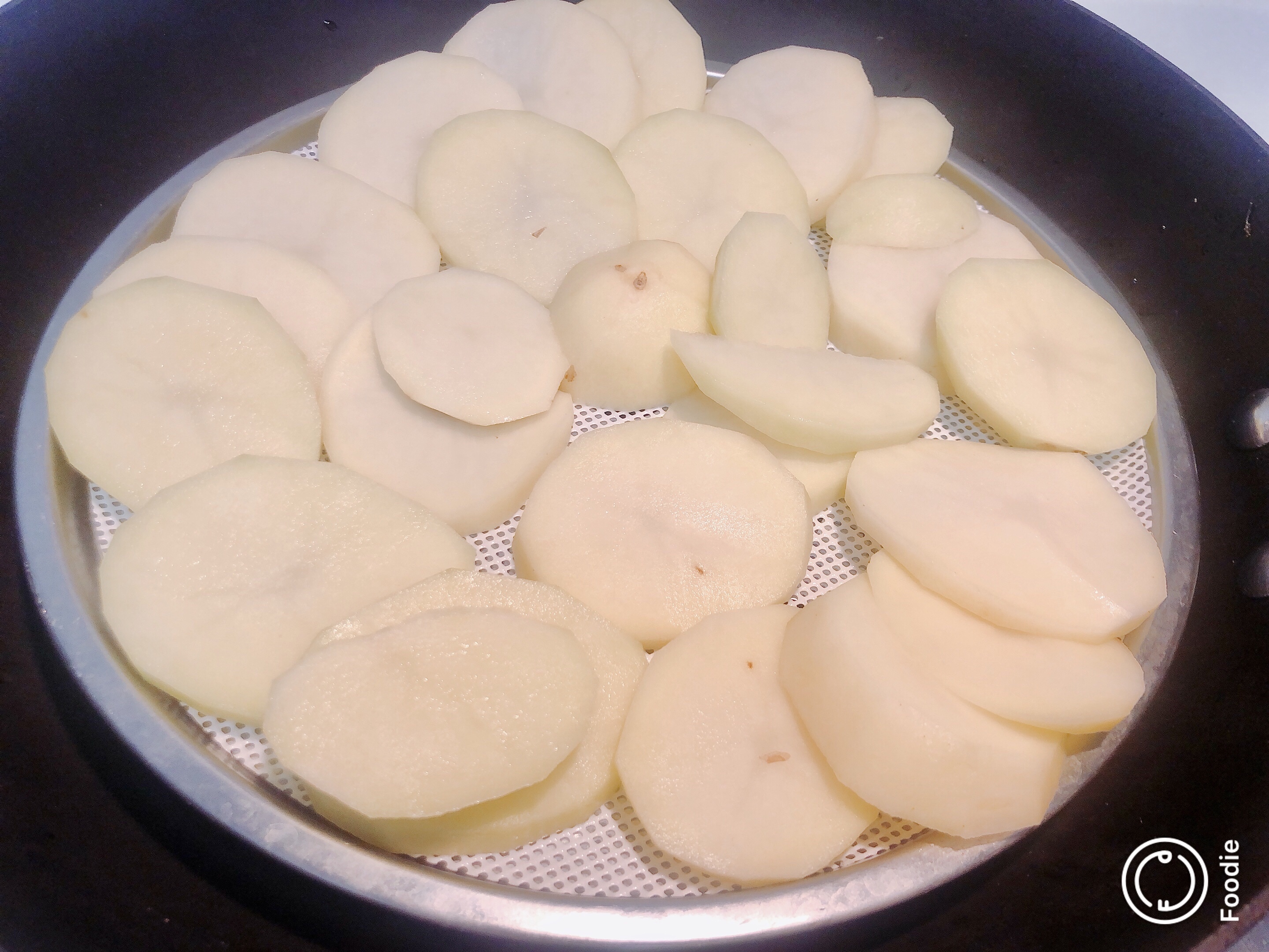 牛肝菌意大利土豆丸子的做法 步骤4