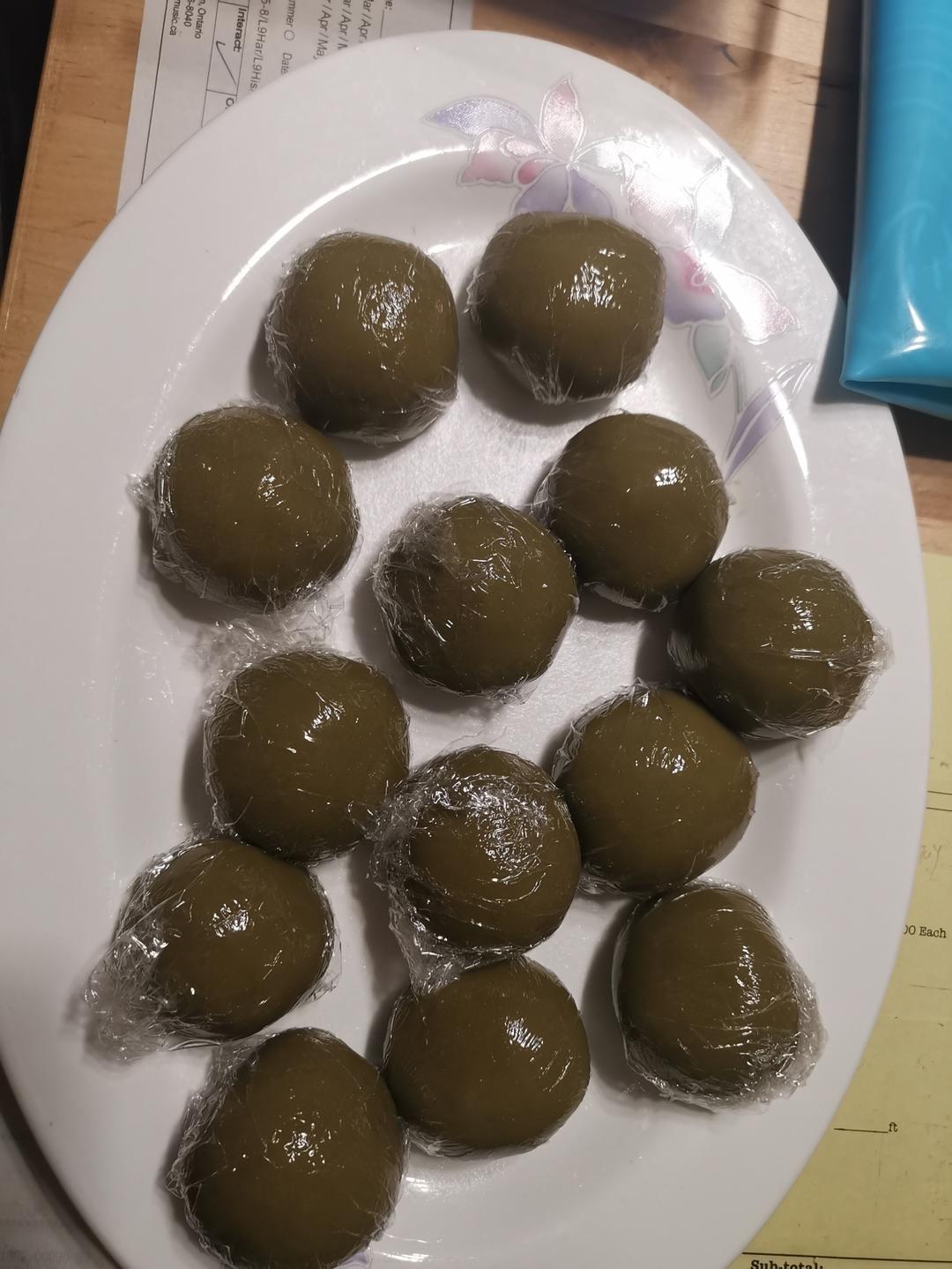 清明必吃的艾草青团