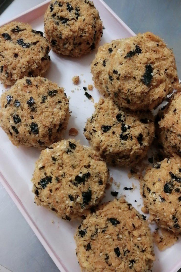 肉松小贝（小四卷）