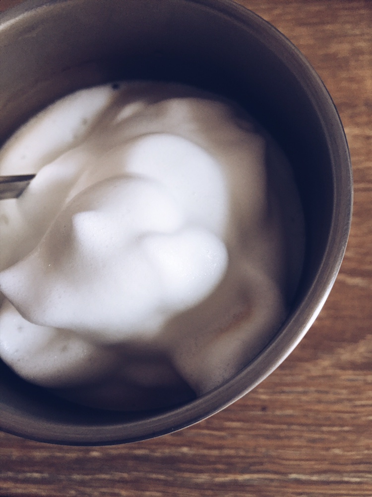 第一杯奶泡手压咖啡的做法
