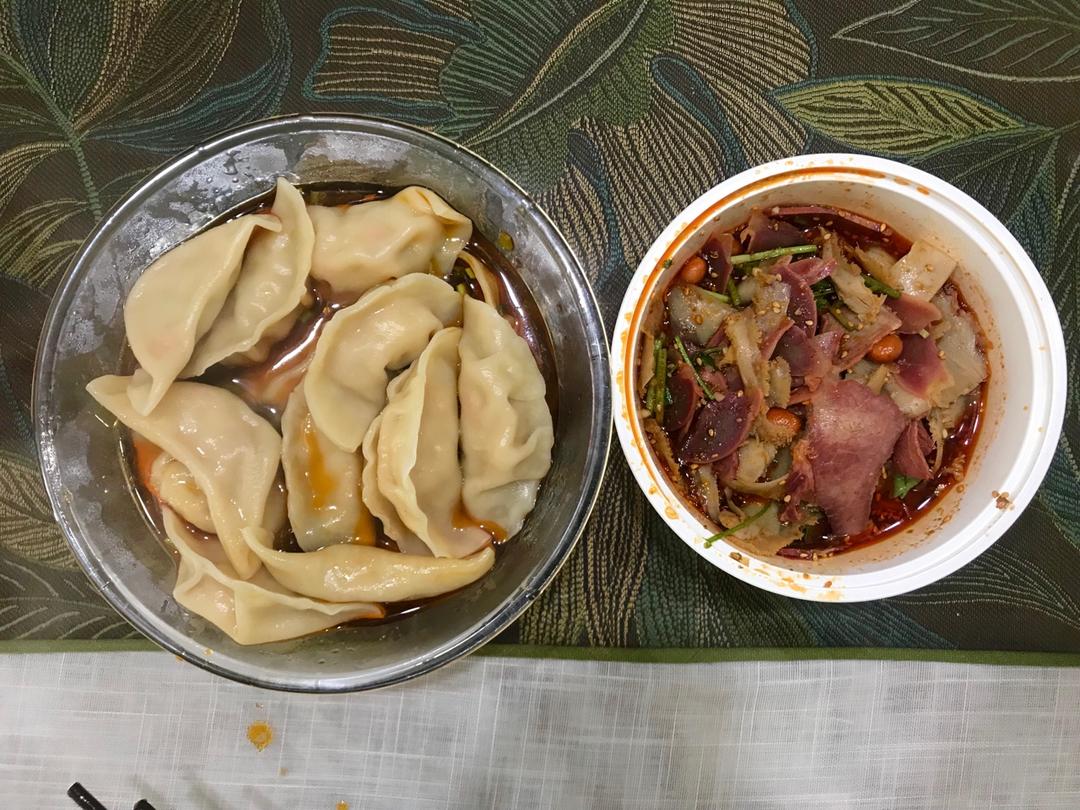 【西安小吃系列】 11:回民街牛肉韭黄酸汤水饺