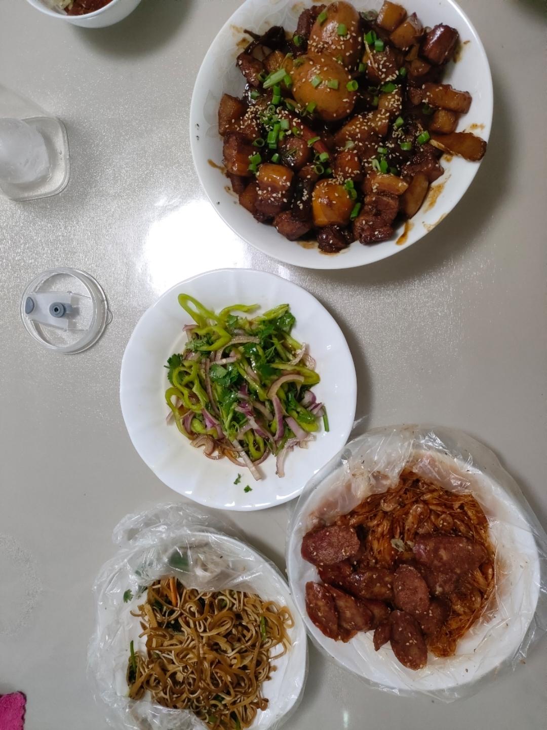 家常版的红烧肉（一点都不腻，软，糯)