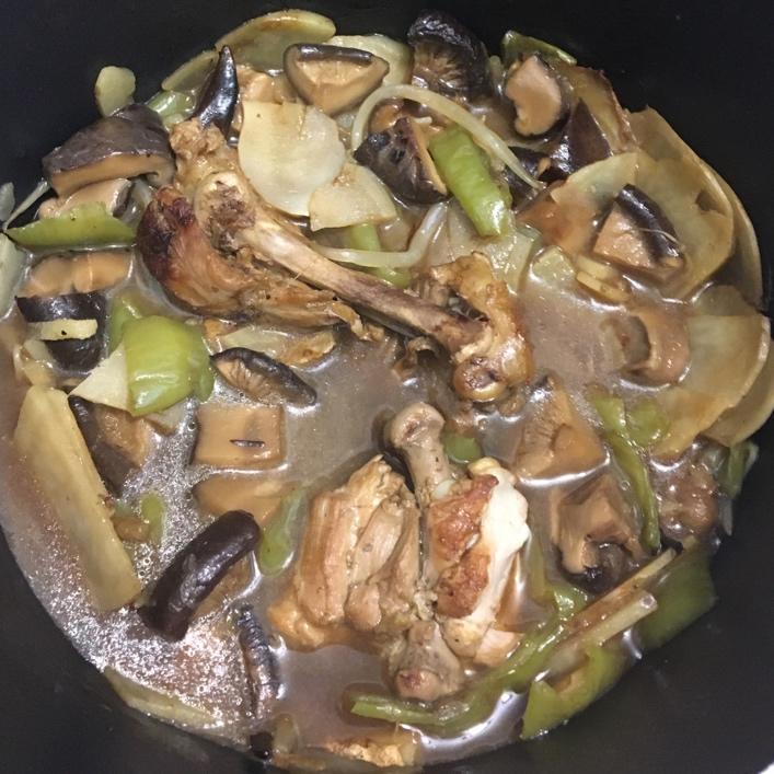 比饭店好吃很多倍的黄焖鸡