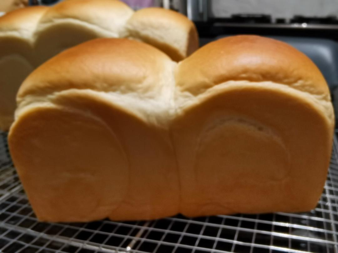 奶香纯粹的重料淡奶油吐司