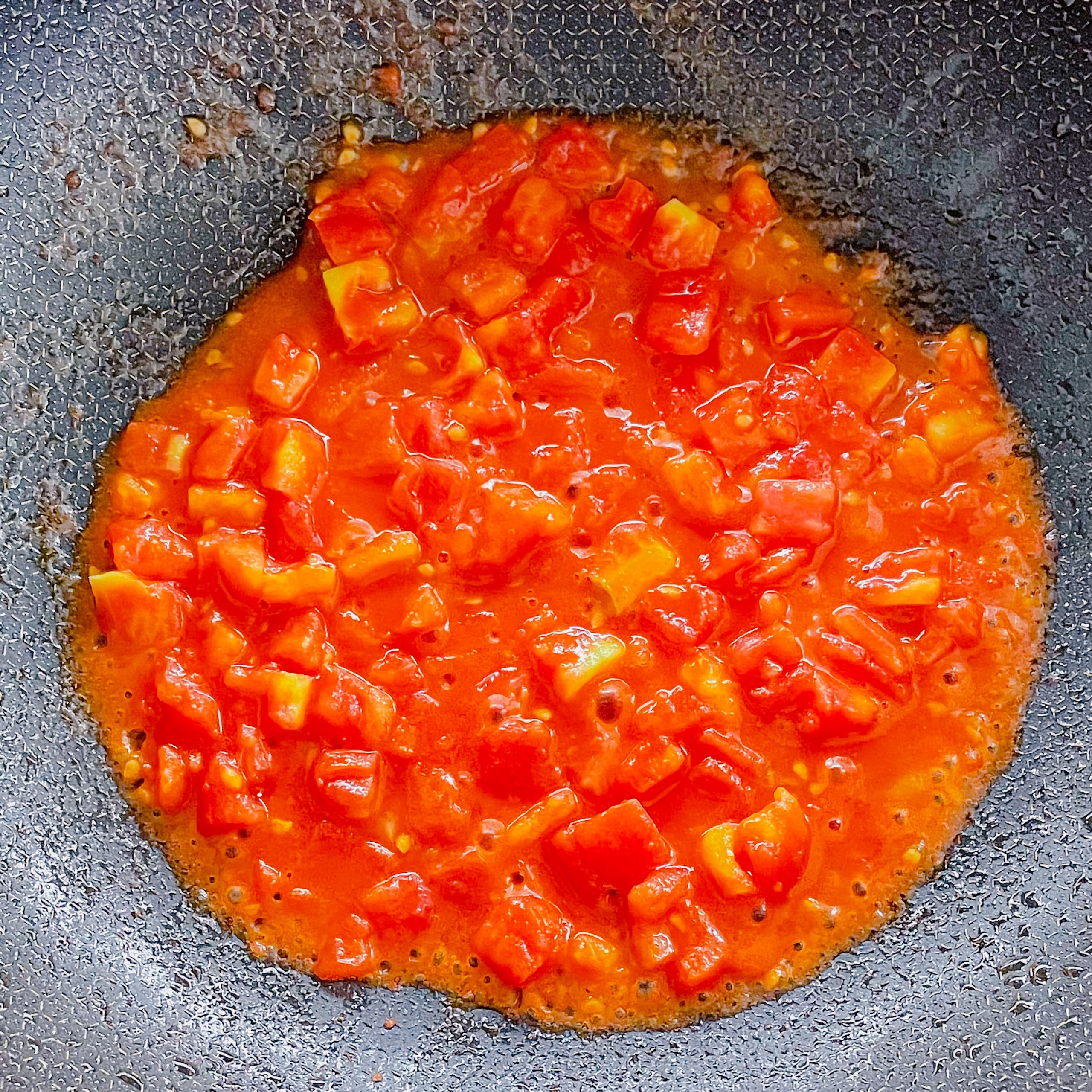 酸甜可口的西红柿牛肉丸汤的做法 步骤3