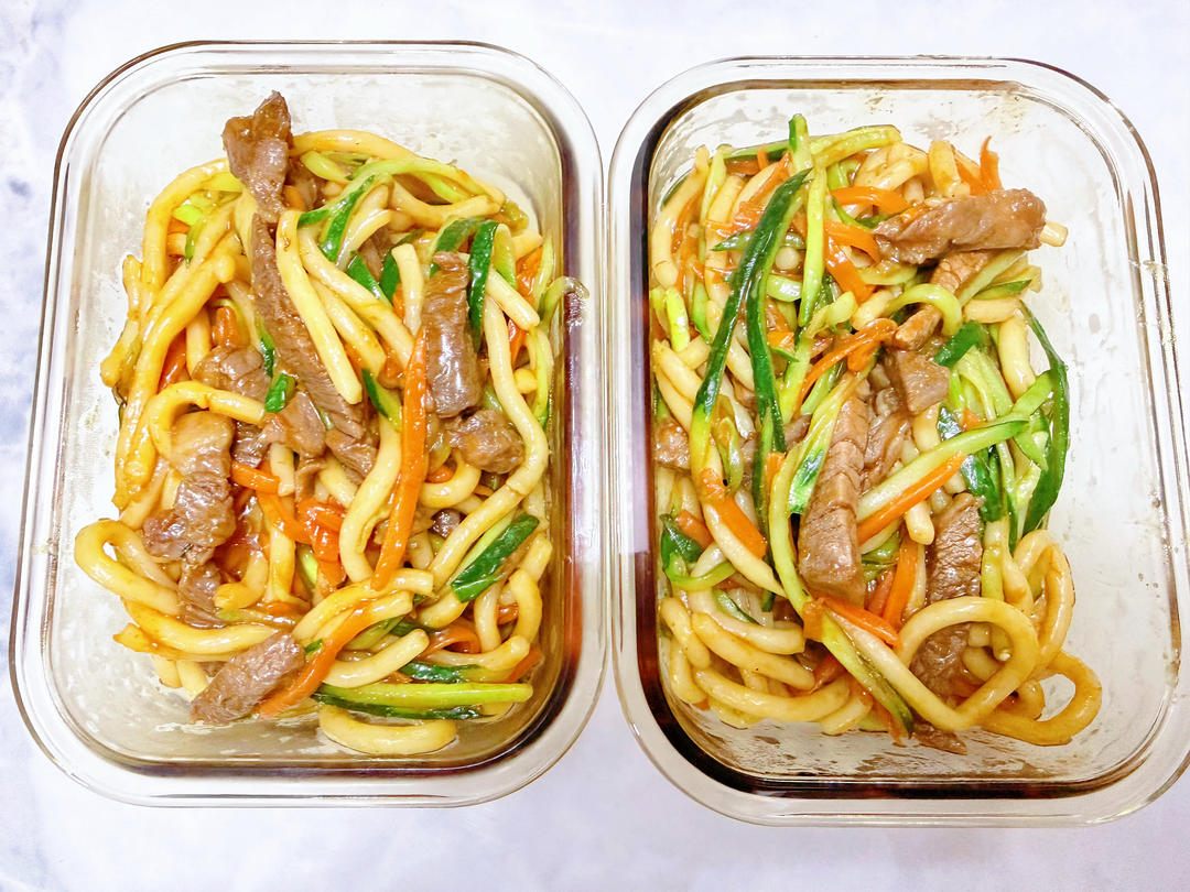 🍜 家常炒乌冬面（肉丝版）