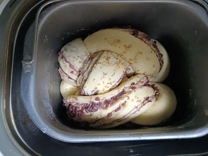 不用揉出膜的松软红豆面包