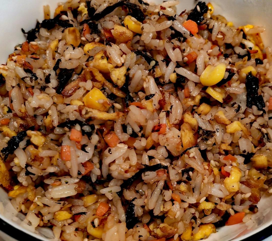 【安佳】黄油肉松海苔炒饭